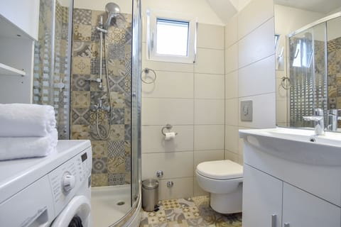 House Lila Jacuzzy - Unit 378603-13