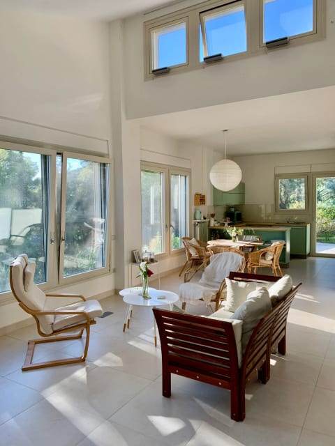 Ktima Bird Paradise: 2-Bedroom Seafront Villa