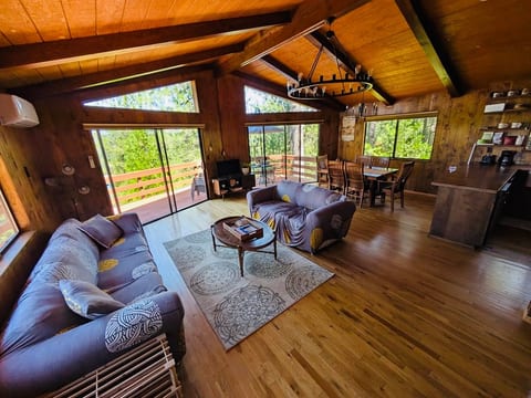 Lakeview Yosemite 3B2b House with Panoramic Sauna image 5