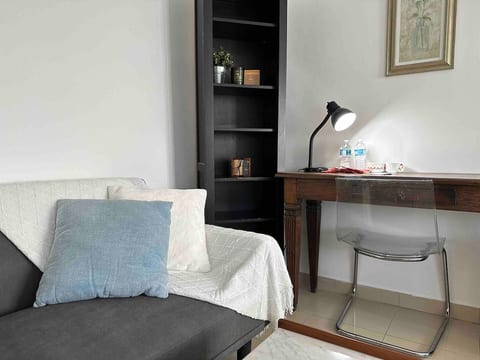 Right on the beach, Ocean Drive Secured Condo
