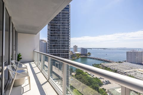 New Listing Promo! W Hotel 2BR View & Pool & Spa