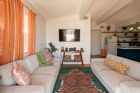 Flamingo Way | Pet-Friendly Waterfront with Dock