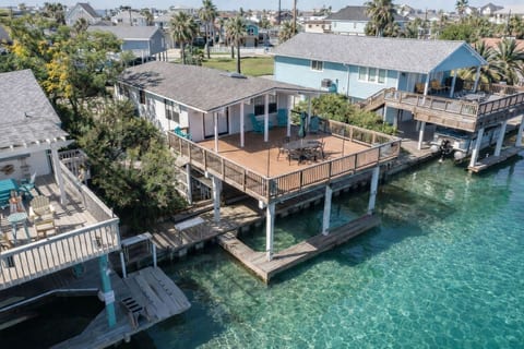 Flamingo Way | Pet-Friendly Waterfront with Dock