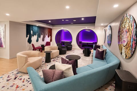 Stylish Retreat with Pool, Gym, Lounge and Private Balcony