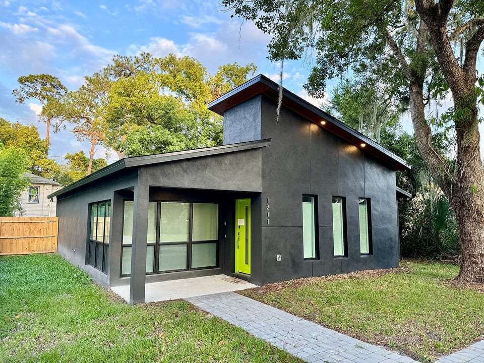The Butterfly House - with sauna - Sanford