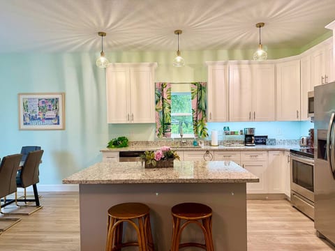 Tropical Oasis | Close to Downtown Sanford