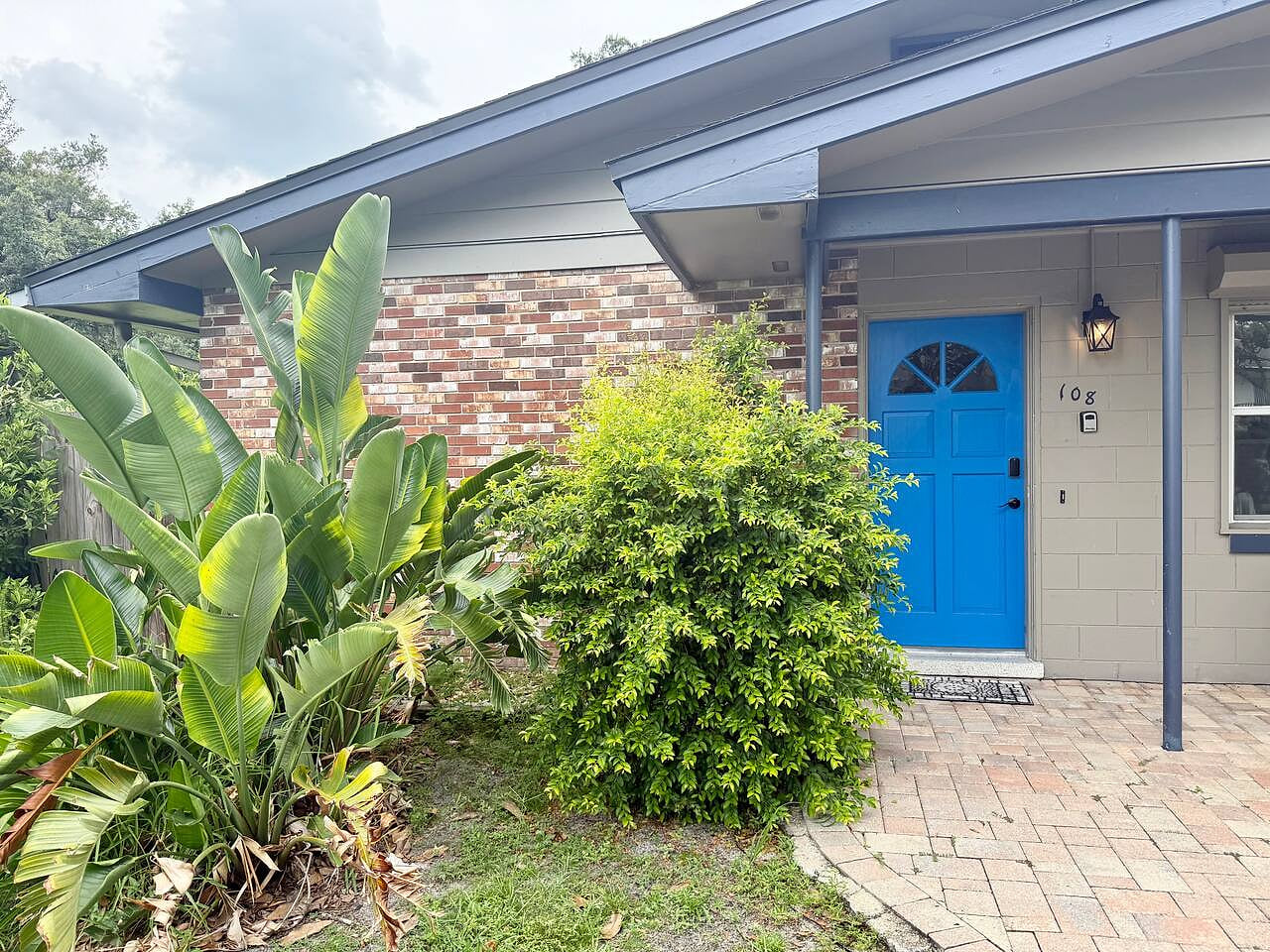 Large home close to downtown Sanford & Lake Monroe