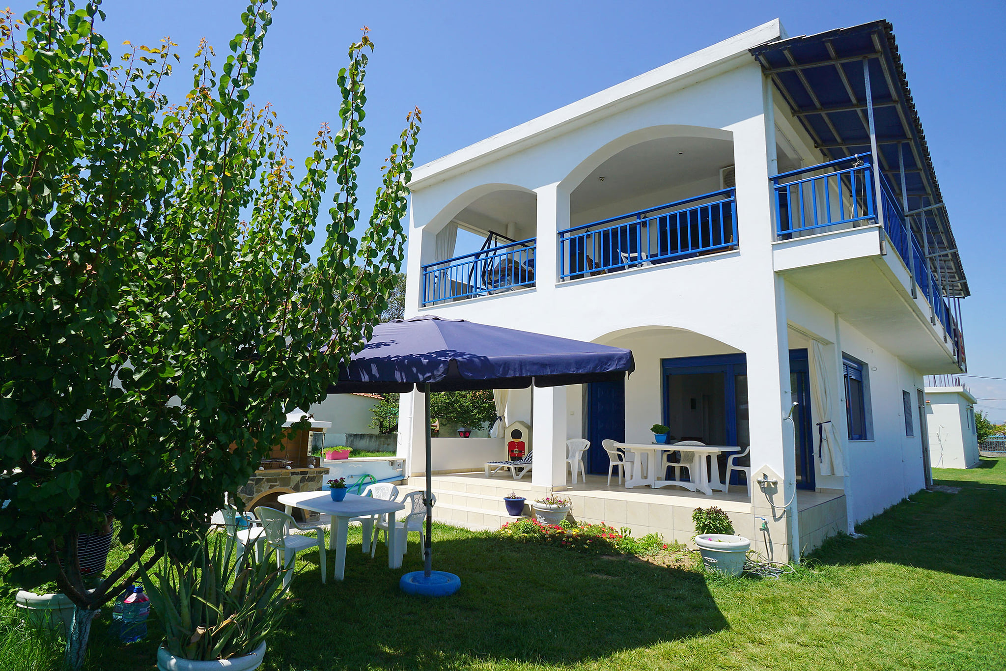 Dolphins House (Ground floor)