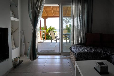 Tubaris Beach House