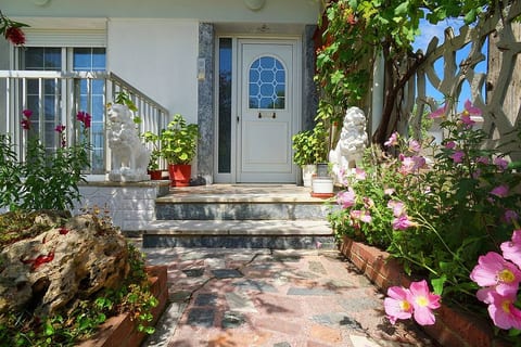 Village Avdira Family House