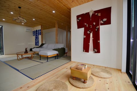 Genki House: 7m to Slopes | Parking | Reno’d