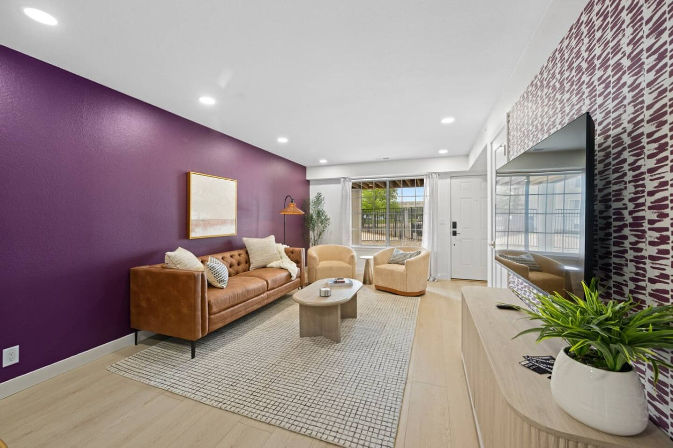Walk to the Wildcats | 4BR Game Day HQ | Sleeps 8