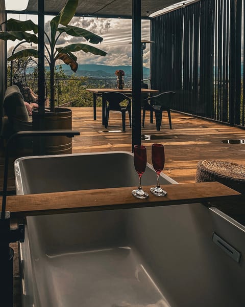 Mountain hideaway Freestanding Tub and Sauna