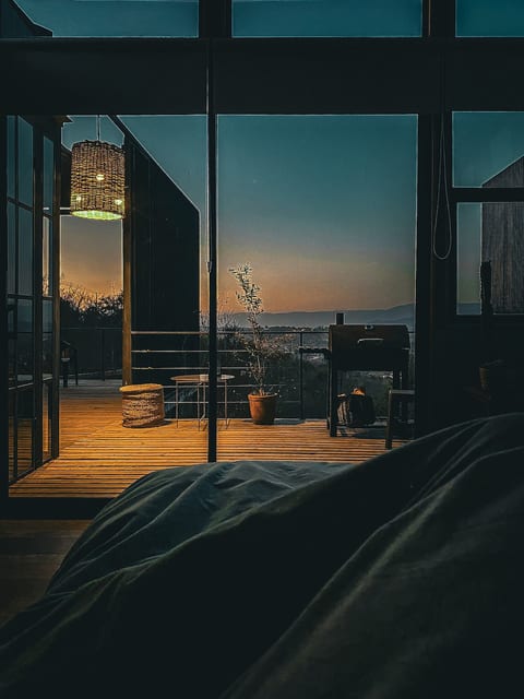 Mountain hideaway Freestanding Tub and Sauna