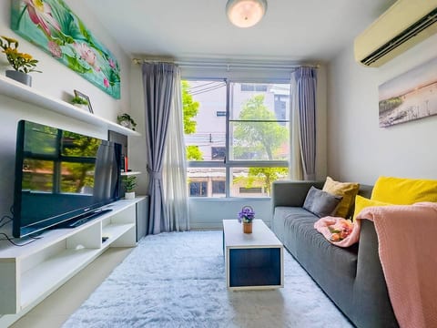 Cozy 1BR Santitham Pool Near MAYA