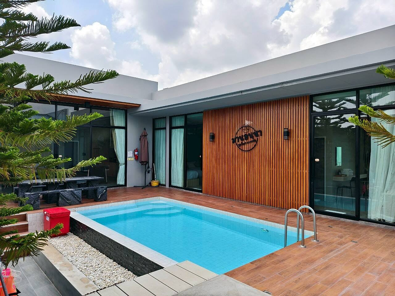 มานอนนา 1