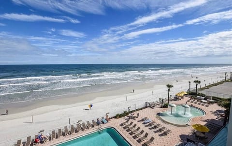 Ocean View Condo at Daytona Beach resort image 3