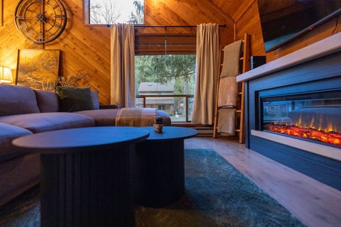 Venture Tale Lodge