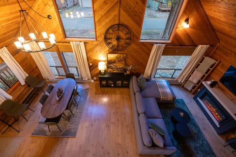 Venture Tale Lodge