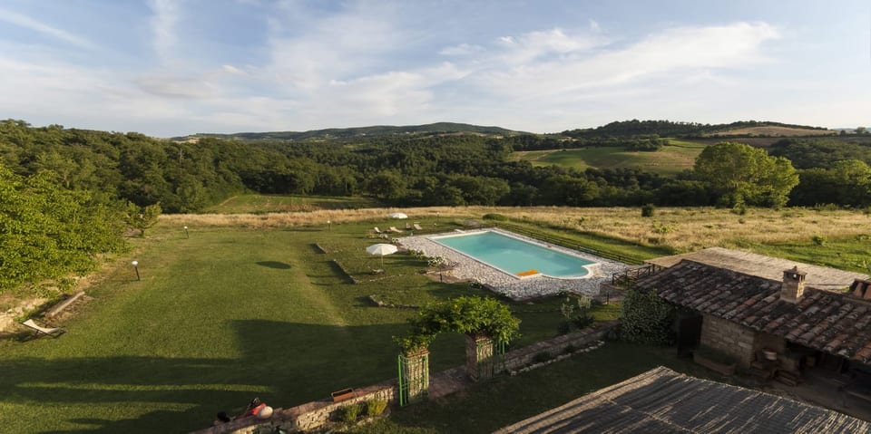 Grand Estate: Luxury Villa, Pool and Private Park - Monte Castello di Vibio