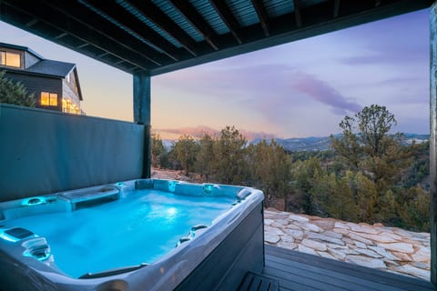 Sunset Pointe