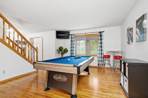 Ultimate Family Fun Escape