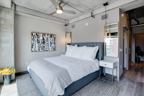 Sable 501 - Luxury Two Story Loft