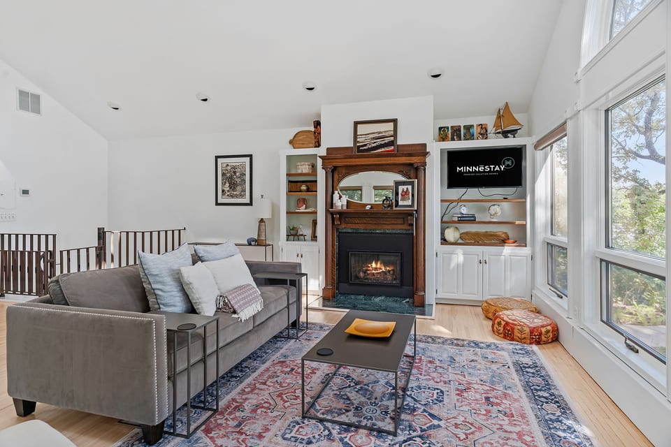 Villa de Lago - Champlin
