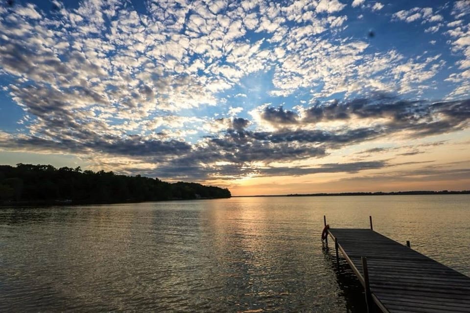 Willow | Waterfront PEC Cottage w/ Dock Lake Views - Prince Edward