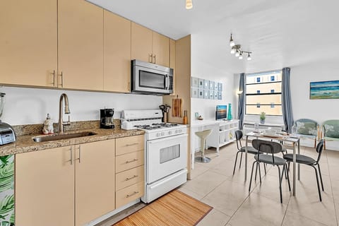 Lovely apartment in the heart of South Beach image 2