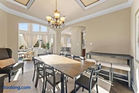[Dining area]