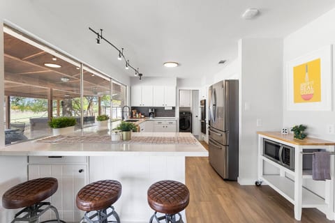 Fully updated kitchen with induction stove