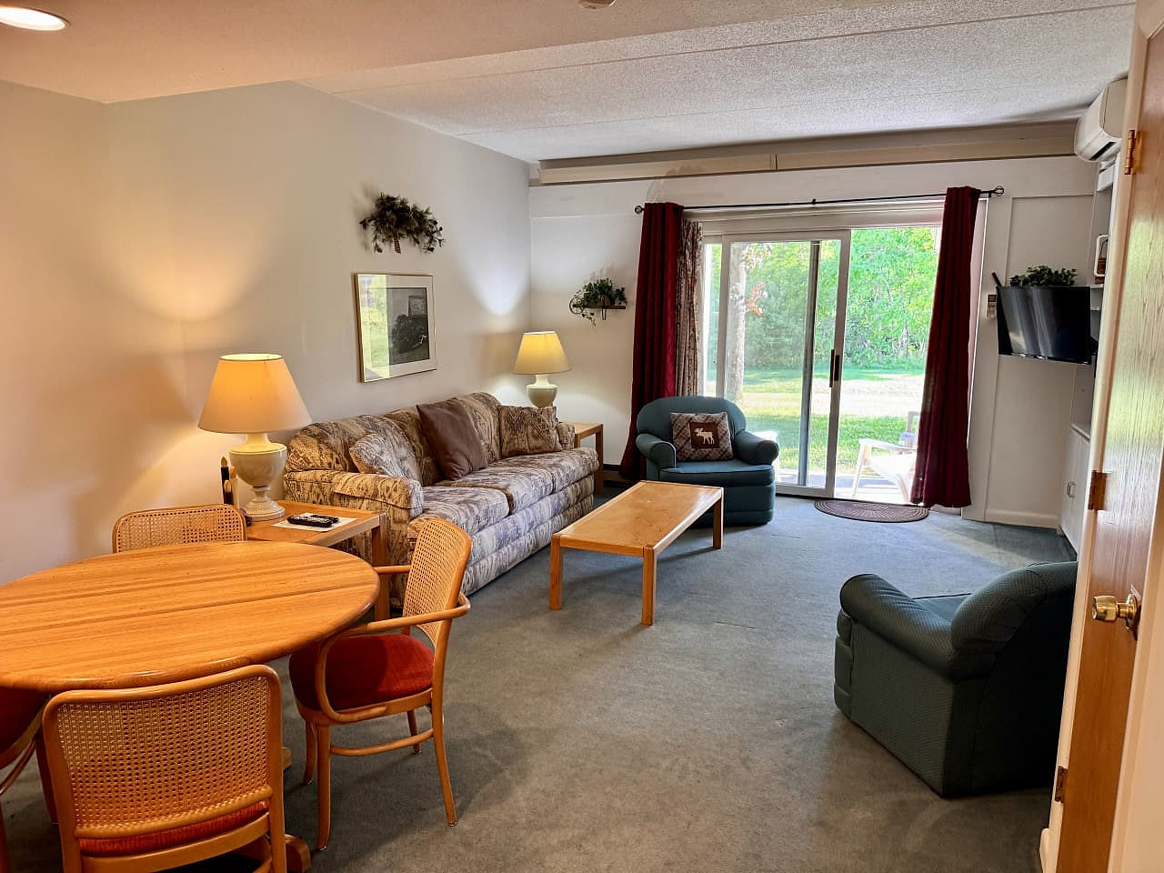 Lincoln NH Escape | Pool, HotTub, Loon Family Stay