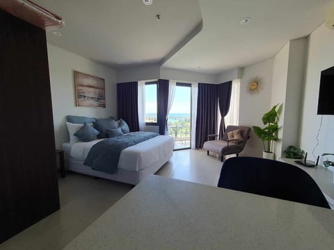 VIP Studio Suites Tambuli Residences Oceanview image 2