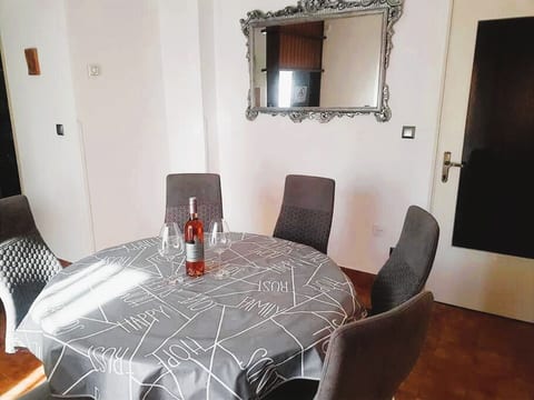 Apartment Niko - Unit 378642-13