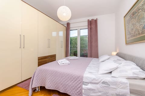Apartments In center - Unit 378645-13