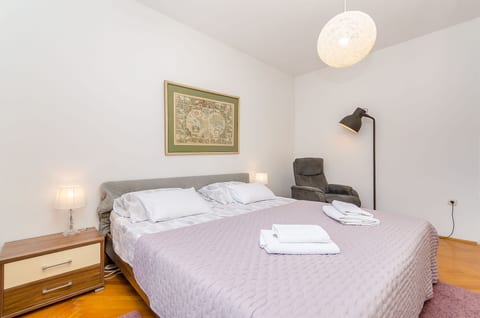 Apartments In center - Unit 378645-13