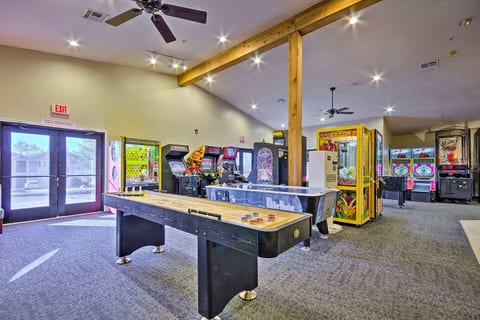 Cozy 2BR Condo with a View and Amenities!