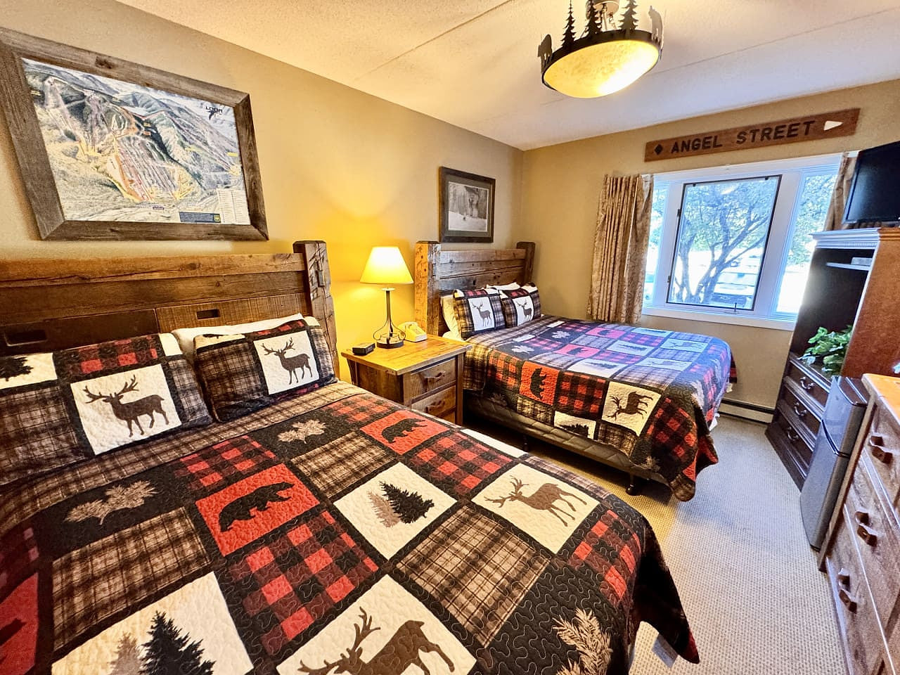 Cozy 2 Bedroom at Rivergreen Resort