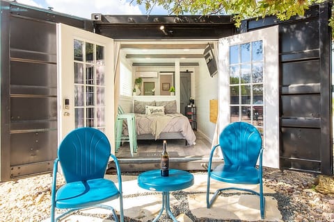 The Container Retreat @ 290 Wine Trail #10