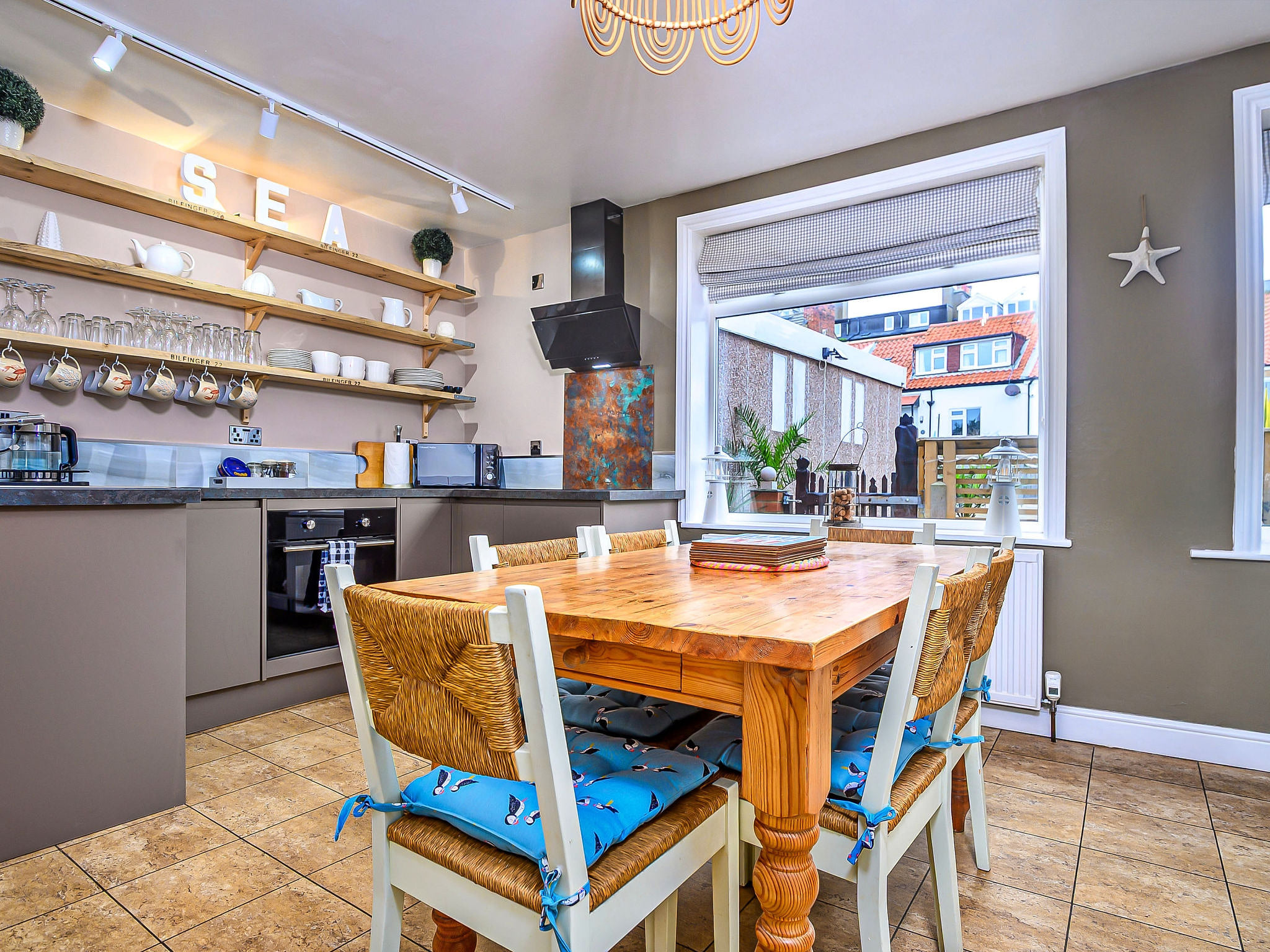 Kitchen / Dining Room