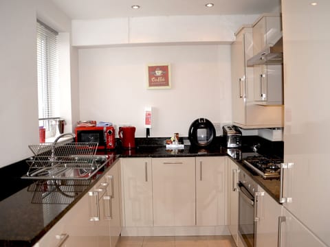 Modern eingerichtete Ferienwohnung in der ersten Etage mit Panorama-Meerblick v