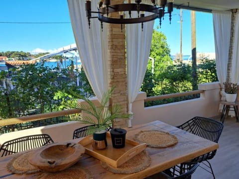 Modern Holiday house Gatsby only 40m from the sea