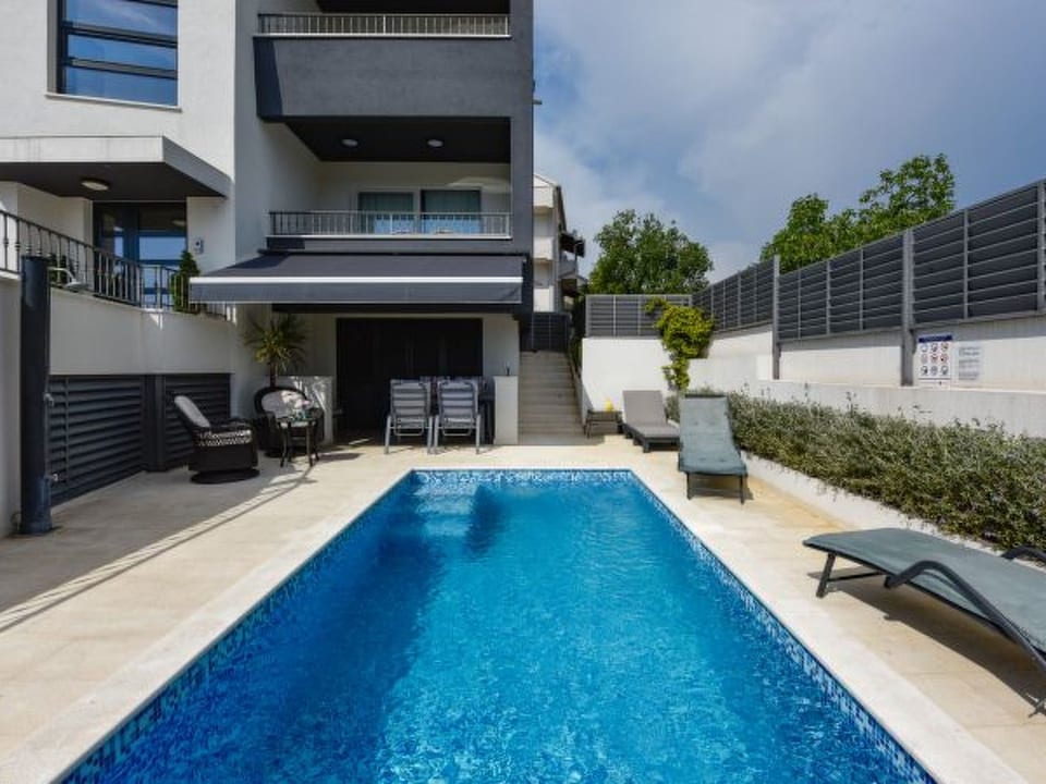 Villa Azzuro with jacuzzi and pool - Donje Raštane