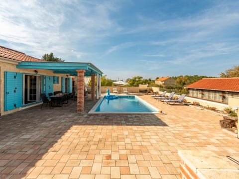 Villa Jurenda with heated pool
