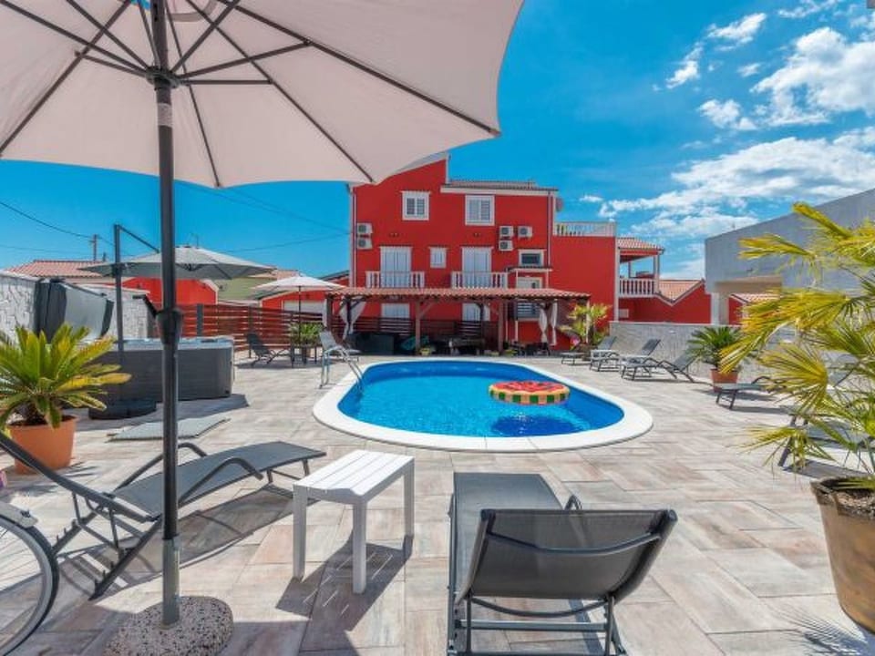 Villa Ancora for 10 guests, No.2 - Donje Raštane