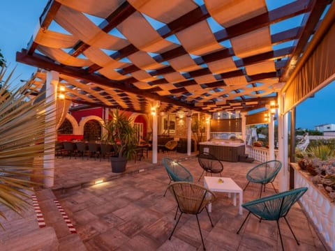 Villa Ancora for 16 guests, No.1