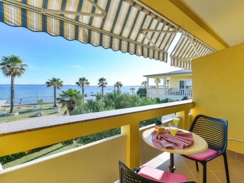 Holiday Apartment Inga Blue with exit to the beach