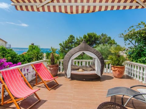 Rustical Villa VERDE with pool