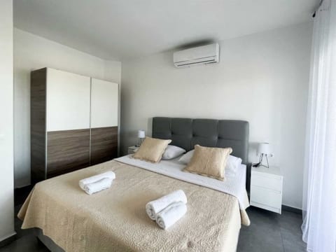 Villa Ela with heated pool